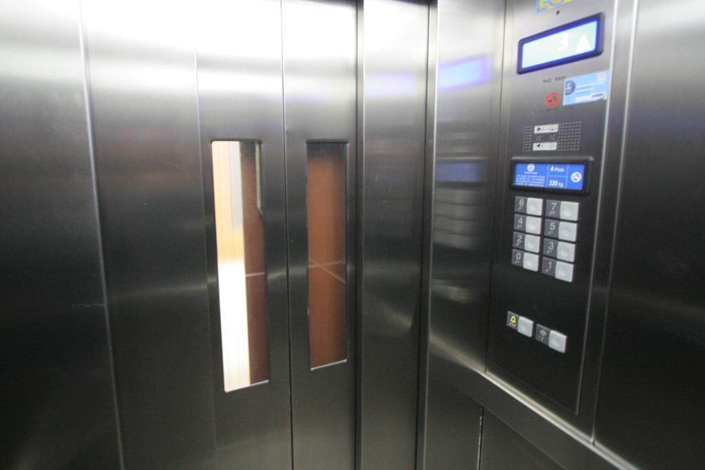 Near Clot & Sagrada Familia Apartment Barcelona Ngoại thất bức ảnh